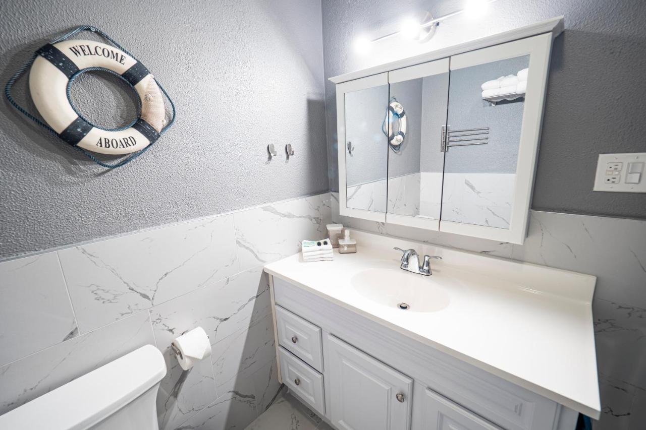 Вілла Newly Renovated 3Br2Ba Duplex With Private Dock Key Colony Beach Екстер'єр фото